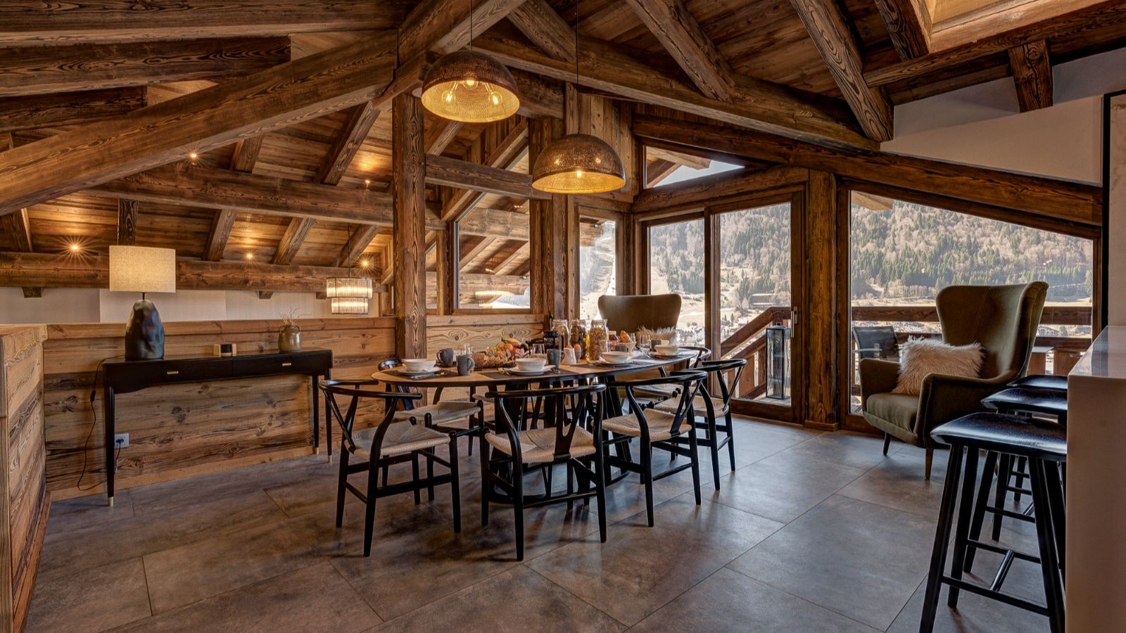 Luxury-Ski-Chalet-Morzine-Three Bears-OSC-Dining Room.jpg