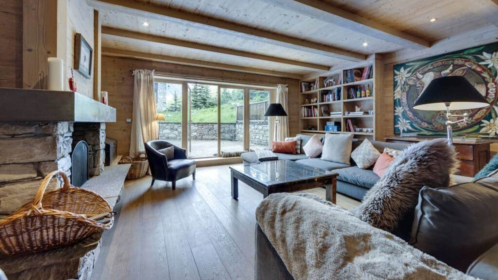 Luxury-Ski-Chalet-Vald'Isere-Chalet Vanoise-OSC-Lounge (2).jpg