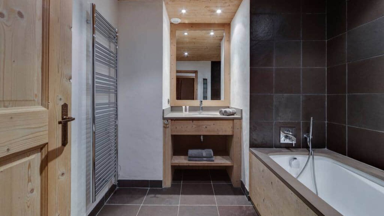 Luxury-Ski-Chalet-Vald'Isere-Chalet Vanoise-OSC-Bathroom (2).jpg