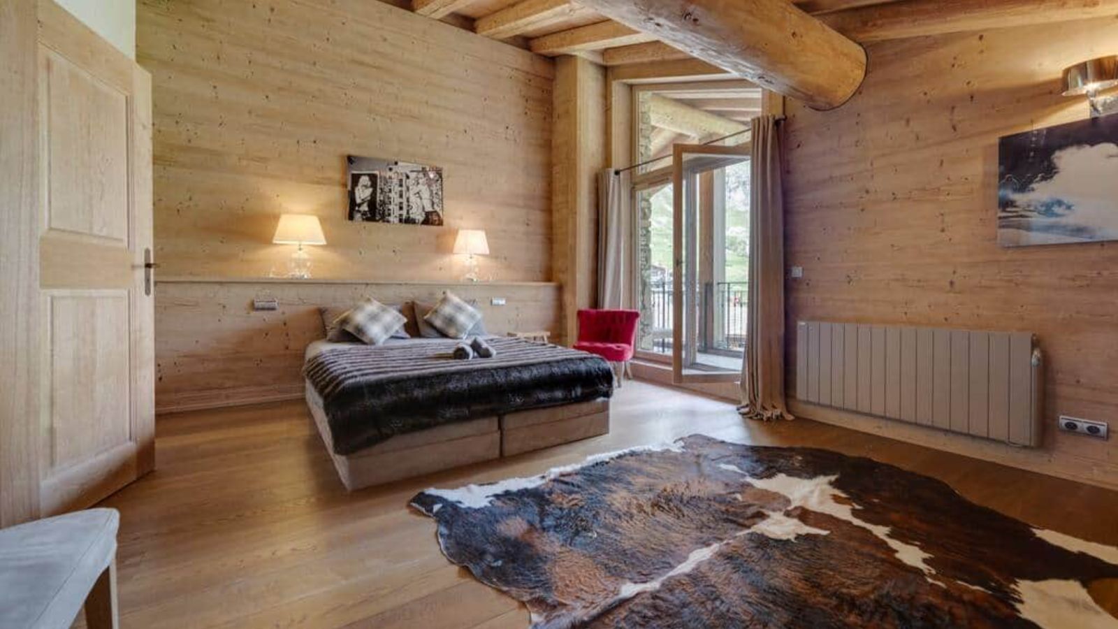 Luxury-Ski-Chalet-Vald'Isere-Chalet Vanoise-OSC-Bedroom (8).jpg