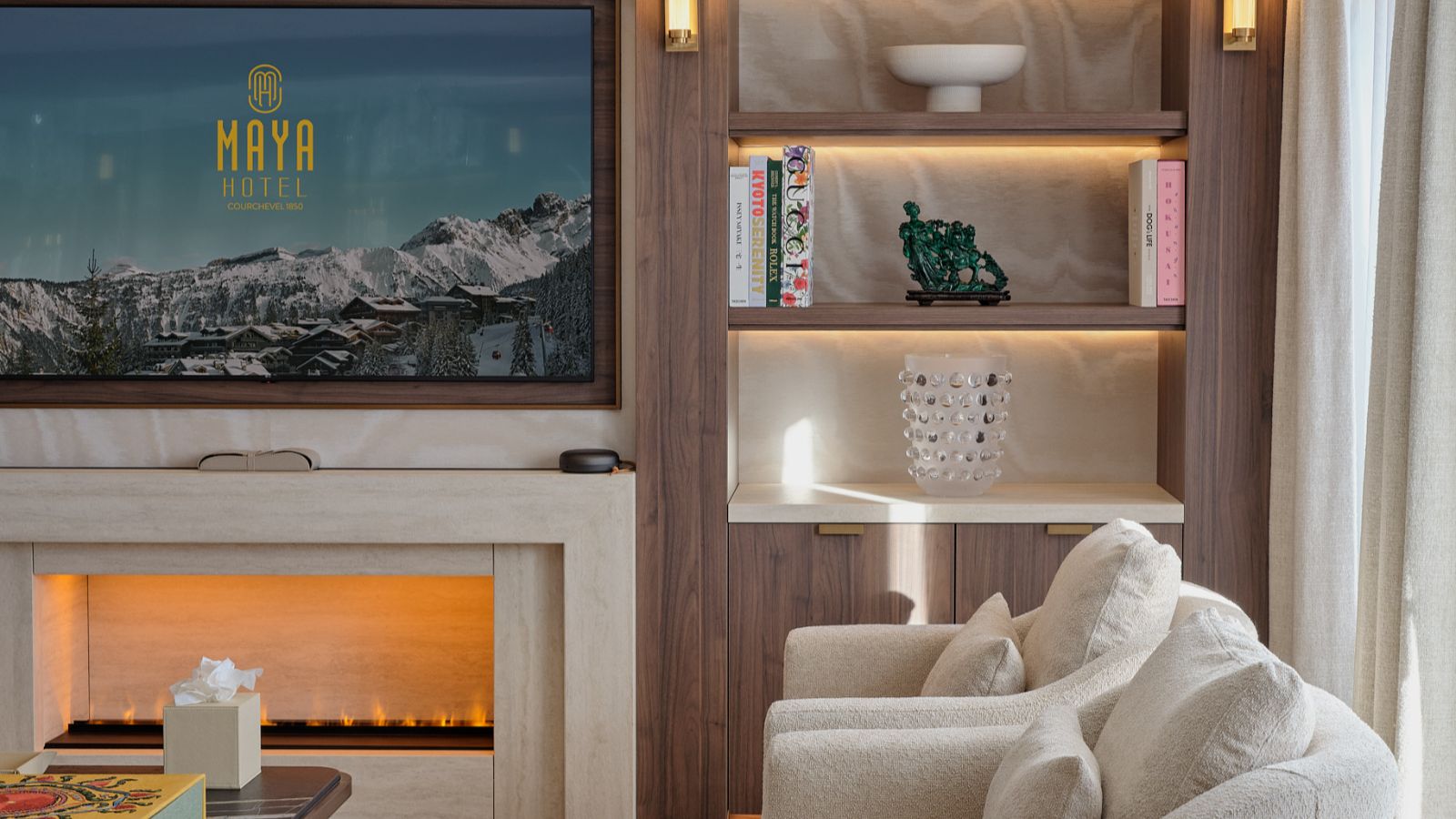 Luxury-Ski-Apartment-Courchevel 1850-Lalique Apartment, Maya Hotel-Lounge (2).jpg