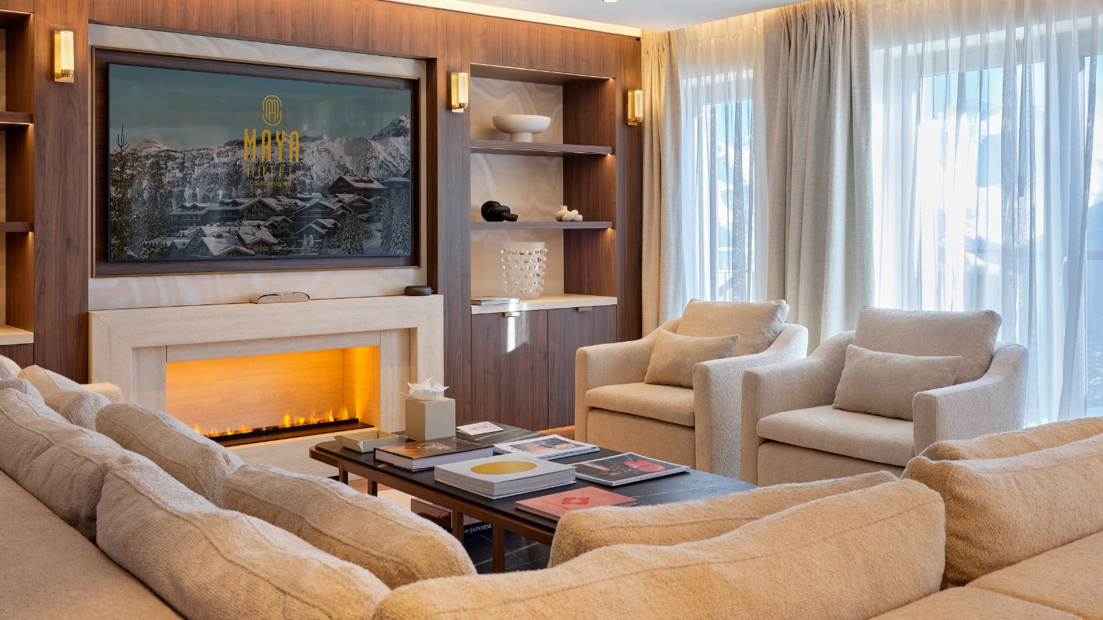 Luxury-Ski-Apartment-Courchevel 1850-Lalique Apartment, Maya Hotel-Lounge (3).jpg