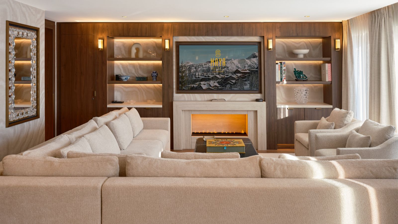 Lalique Apartment, Maya Hotel