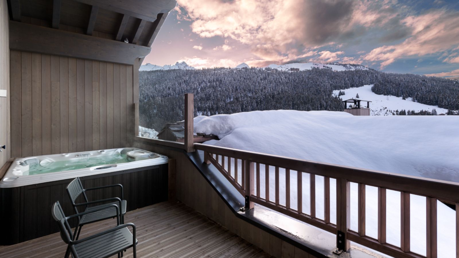 Luxury-Ski-Chalet-Courchevel-1650-D15-Penthouse-Le-C-Resort-Oxford-Ski-Hot-Tub.JPG