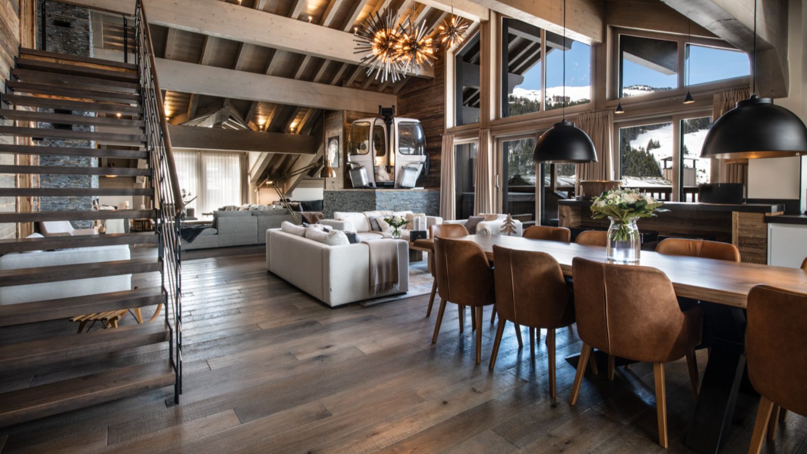 Luxury-Ski-Chalet-Courchevel-1650-D15-Penthouse-Le-C-Resort-Oxford-Ski-Lounge.jpg