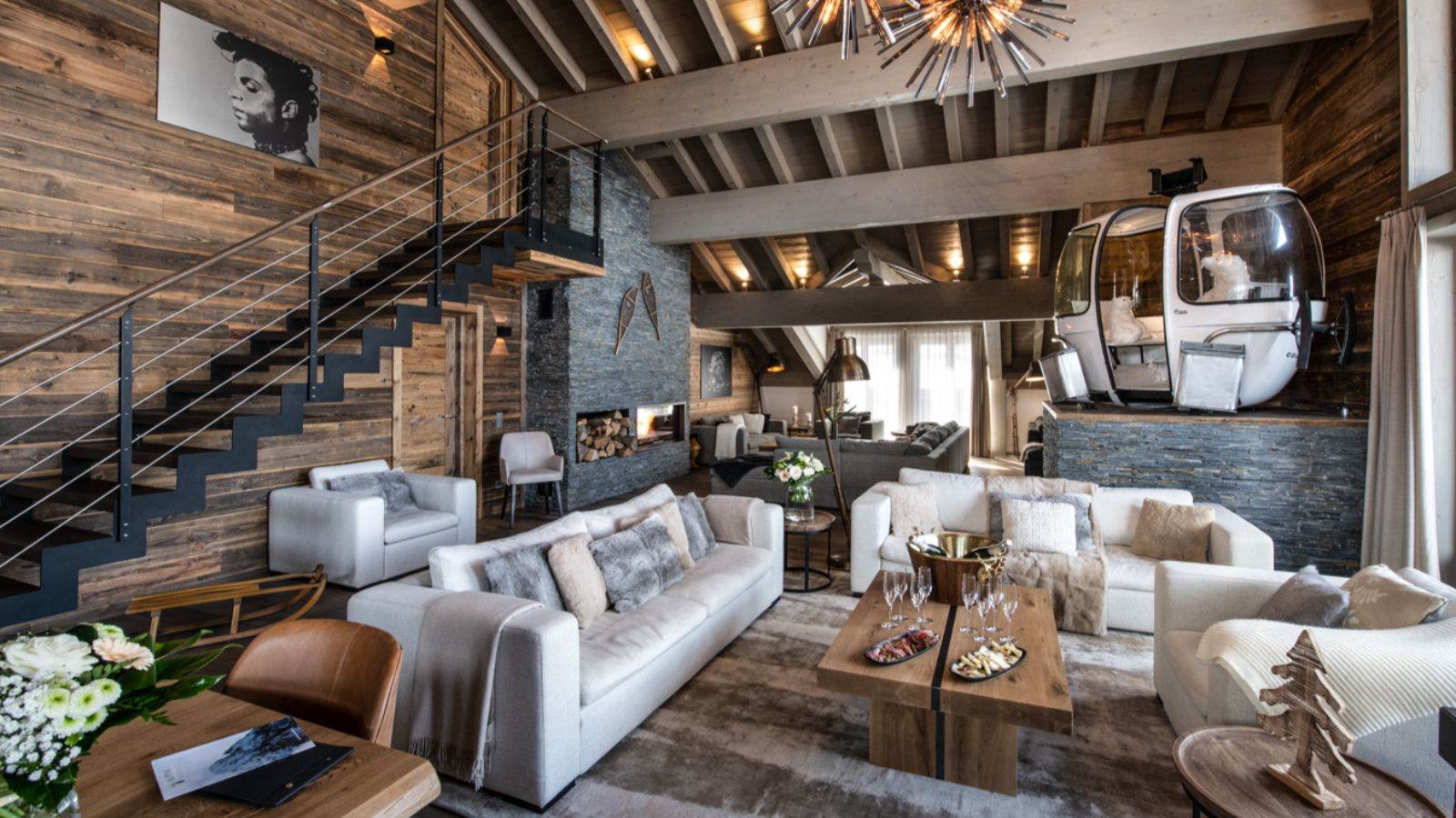 Luxury-Ski-Chalet-Courchevel-1650-D15-Penthouse-Le-C-Resort-Oxford-Ski-Lounge2.jpg