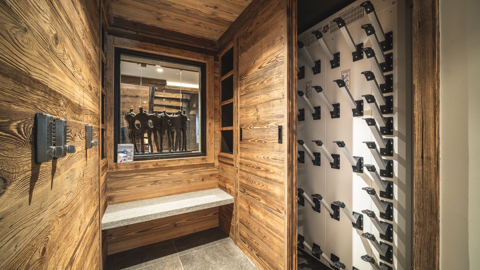 Luxury-Ski-Chalet-Tignes-ChaletArolla-OSC-Ski room.jpg