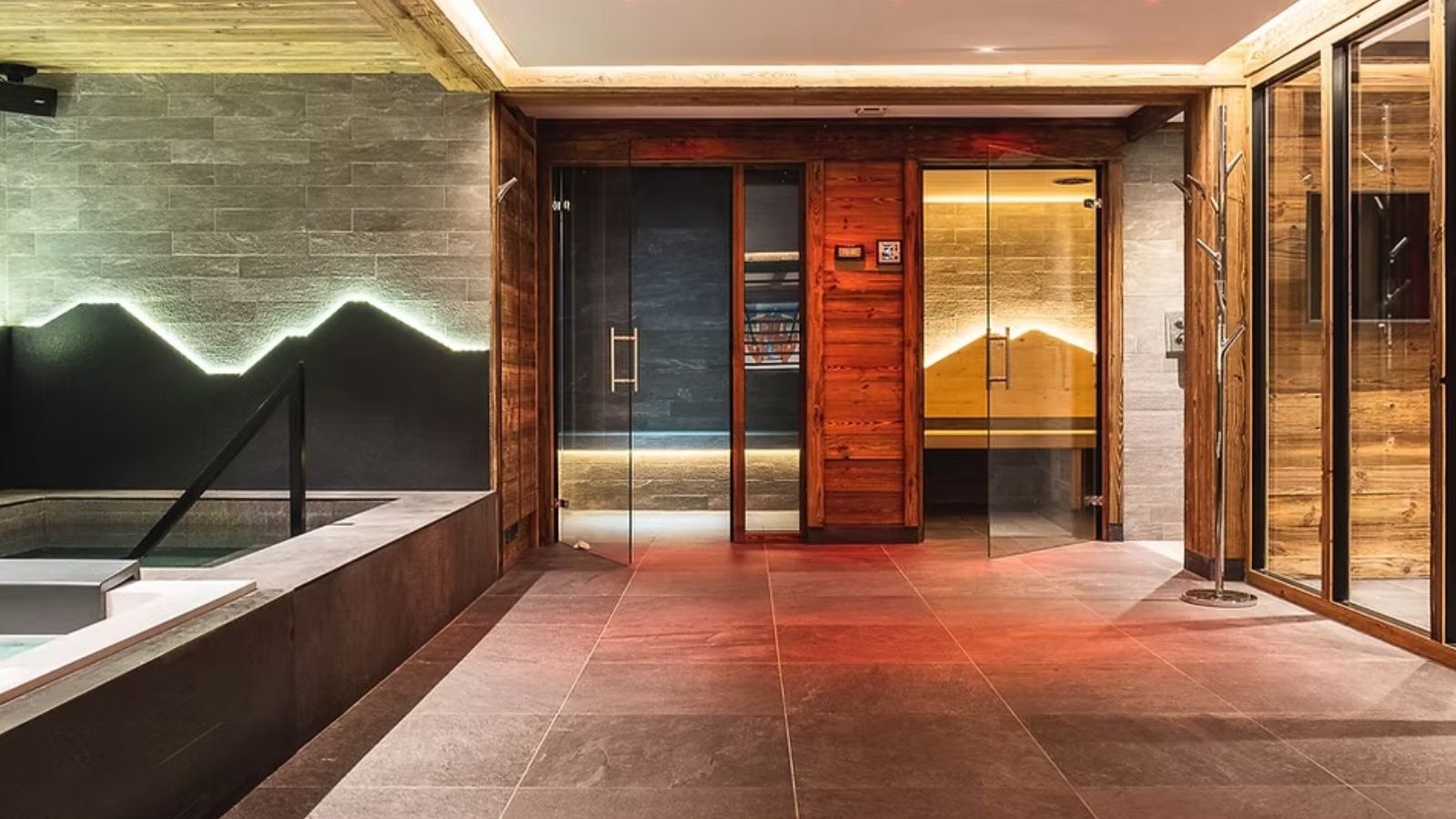 Luxury-Ski-Chalet-Tignes-ChaletArolla-OSC-Spa.jpeg