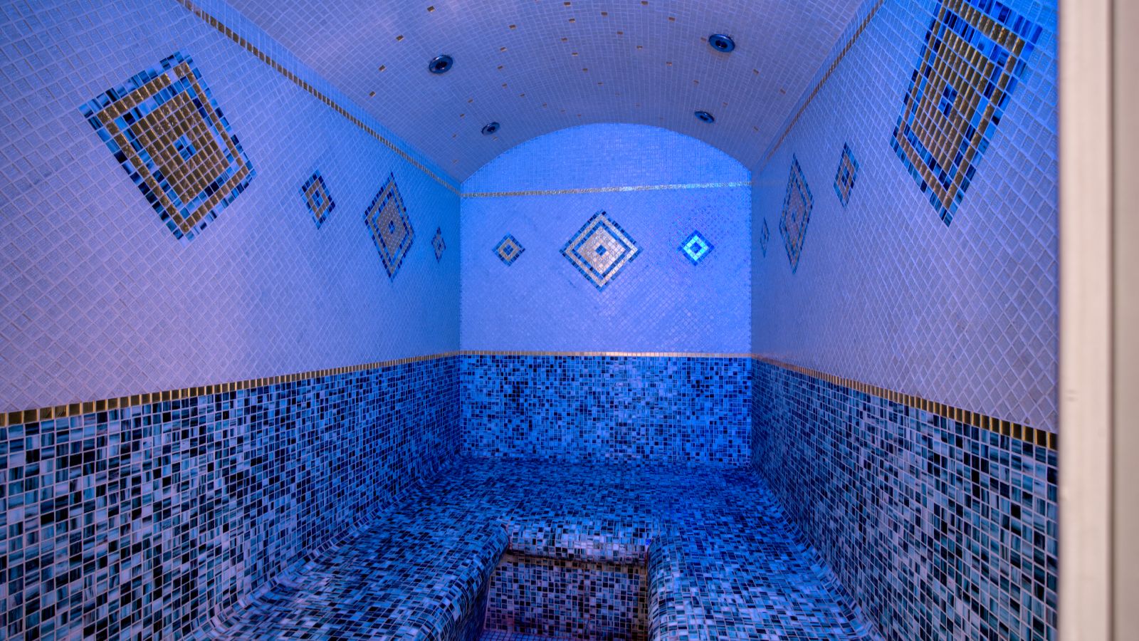 Luxury-Ski-Chalet-Vald'Isere-Chalet-Ananda-OSC-Hammam1.jpg