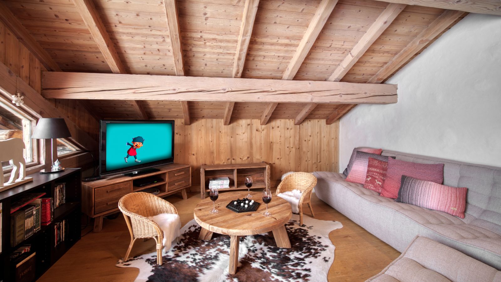Luxury-Ski-Chalet-Vald'Isere-Chalet-Ananda-OSC-Room.jpg