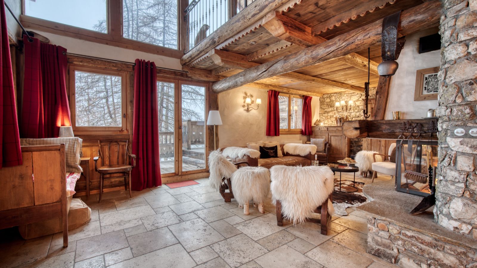 Luxury-Ski-Chalet-Vald'Isere-Chalet-Ananda-OSC- Lounge.jpg