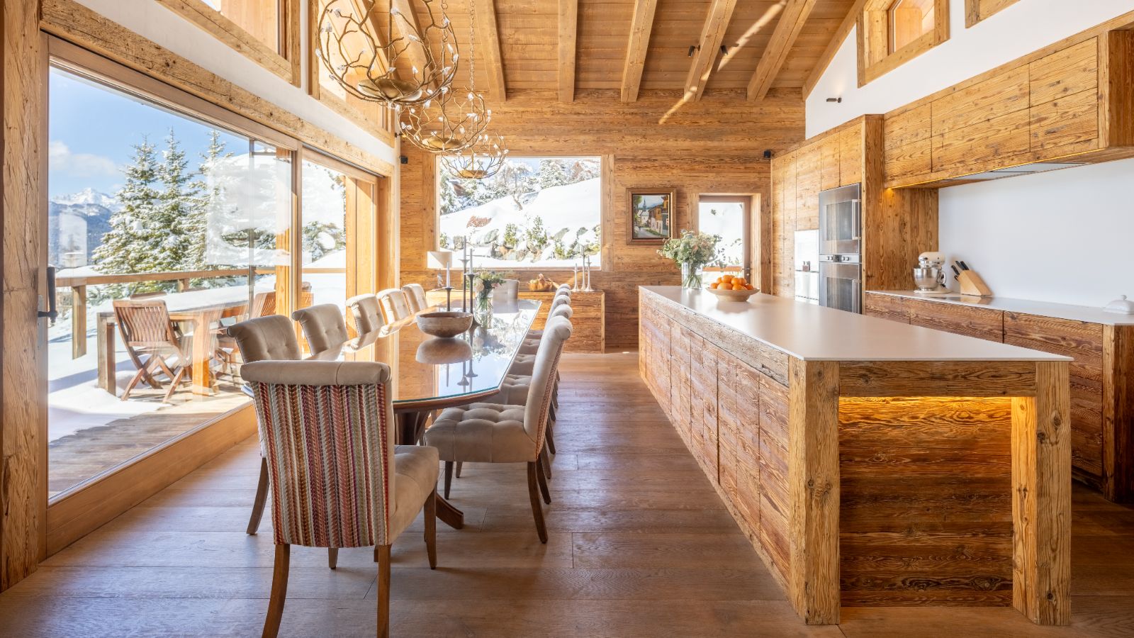 Luxury-Ski-Chalet-Verbier-ChaletLesEtrennes-OSC-Dining (3).jpg
