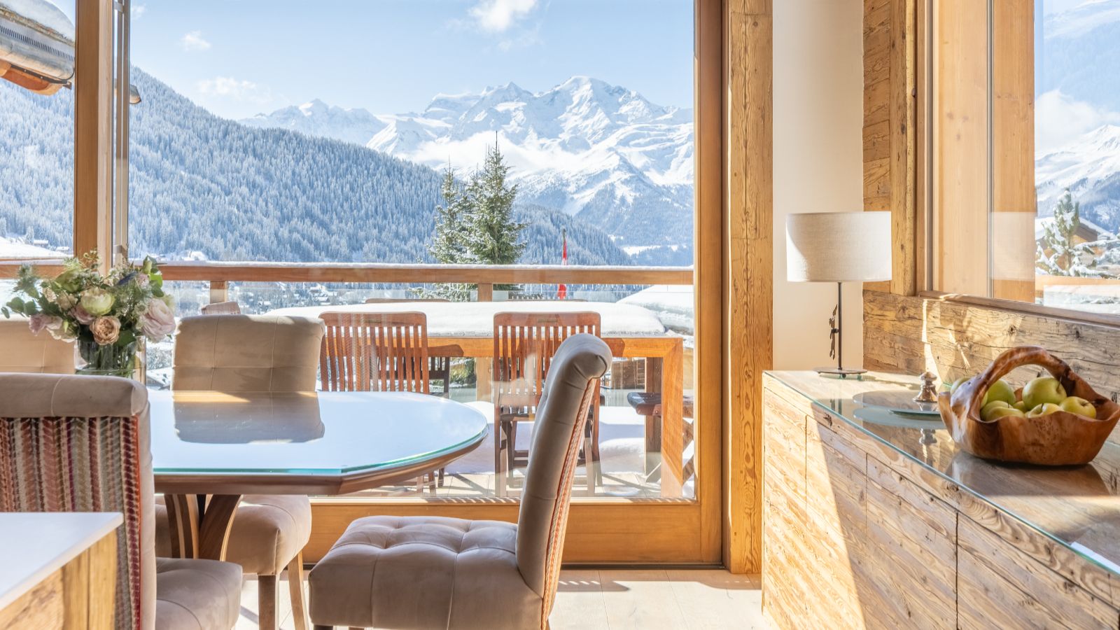 Luxury-Ski-Chalet-Verbier-ChaletLesEtrennes-OSC-Dining.jpg