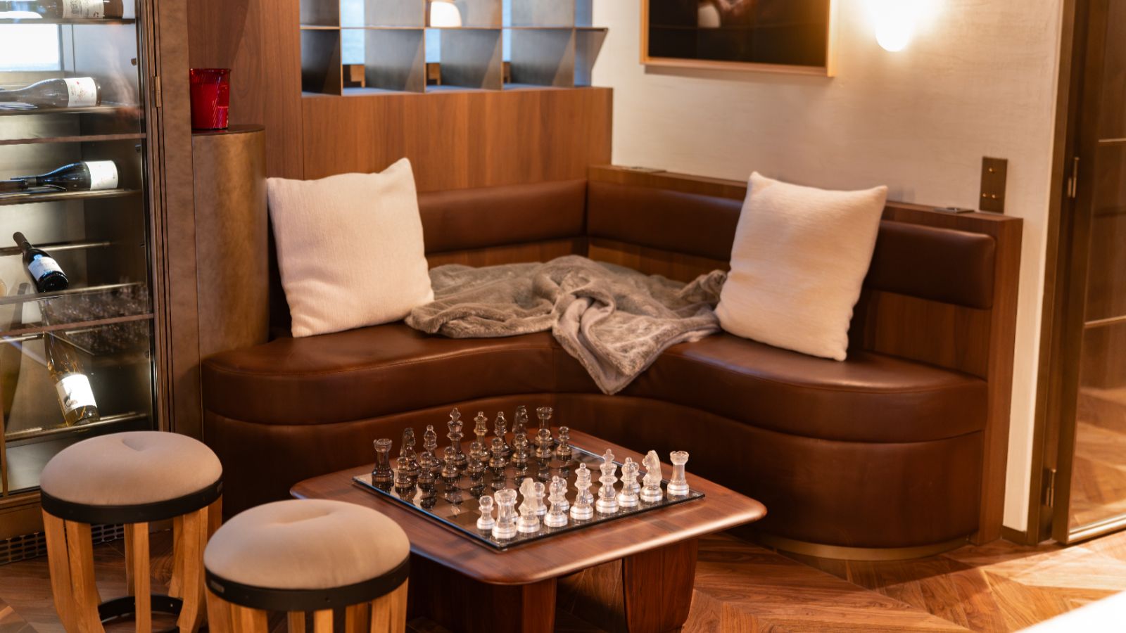 Luxury-Ski-Chalet-Vald'Isere-ChaletdeCristal-OSC-Seating.jpg