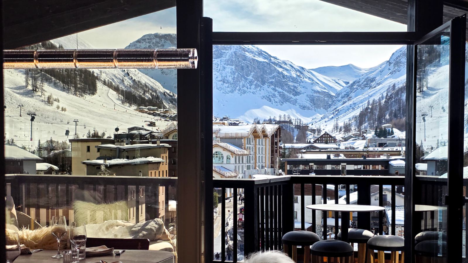 Luxury-Ski-Chalet-Vald'Isere-ChaletdeCristal-OSC-View.jpg