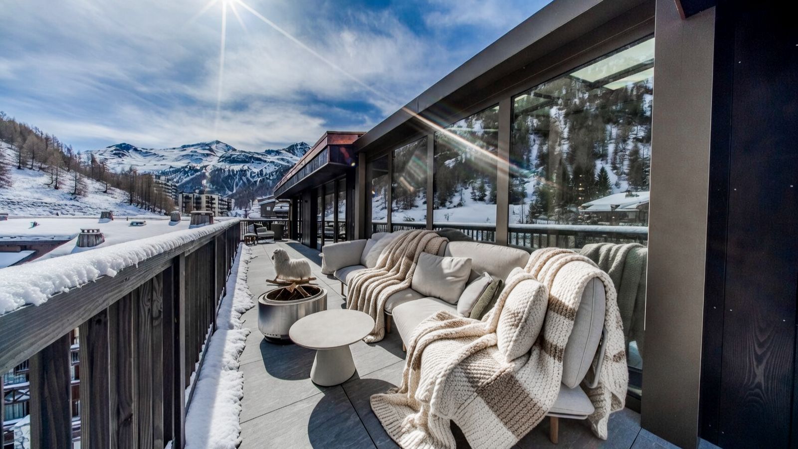 Luxury-Ski-Chalet-Vald'Isere-ChaletdeCristal-OSC-Balcony (2).jpg