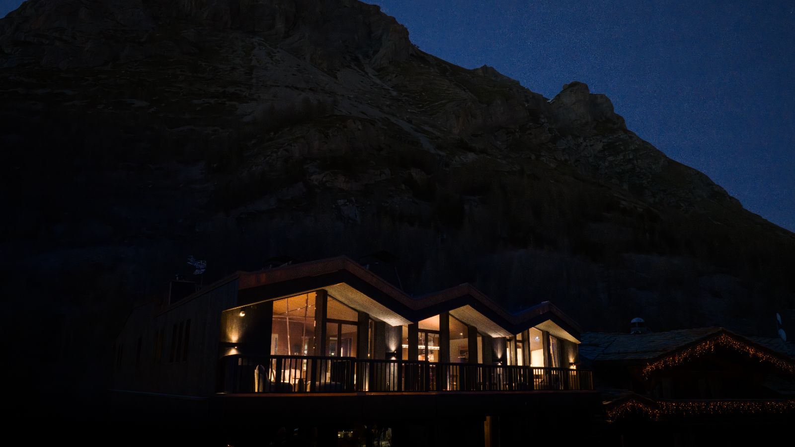 Luxury-Ski-Chalet-Vald'Isere-ChaletdeCristal-OSC-Chalet Night.jpg