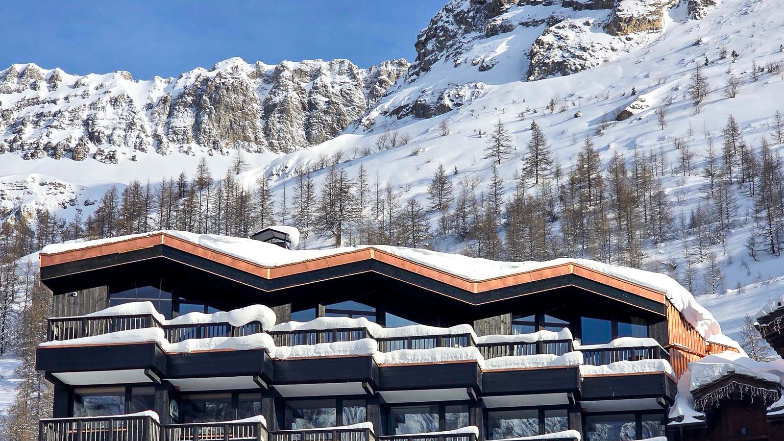 Luxury-Ski-Chalet-Vald'Isere-ChaletdeCristal-OSC-Chalet.jpg