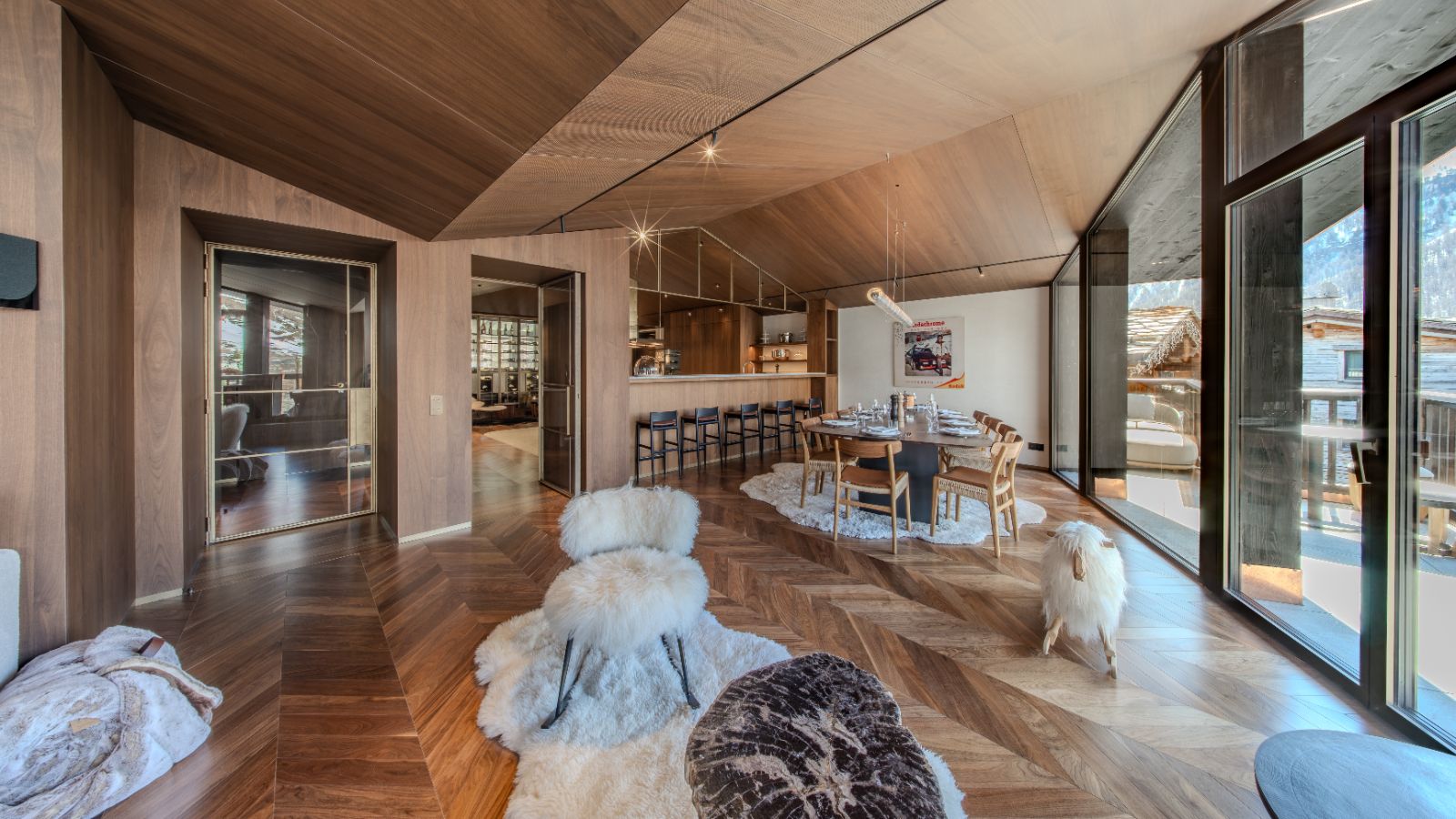 Luxury-Ski-Chalet-Vald'Isere-ChaletdeCristal-OSC-Dining.jpg
