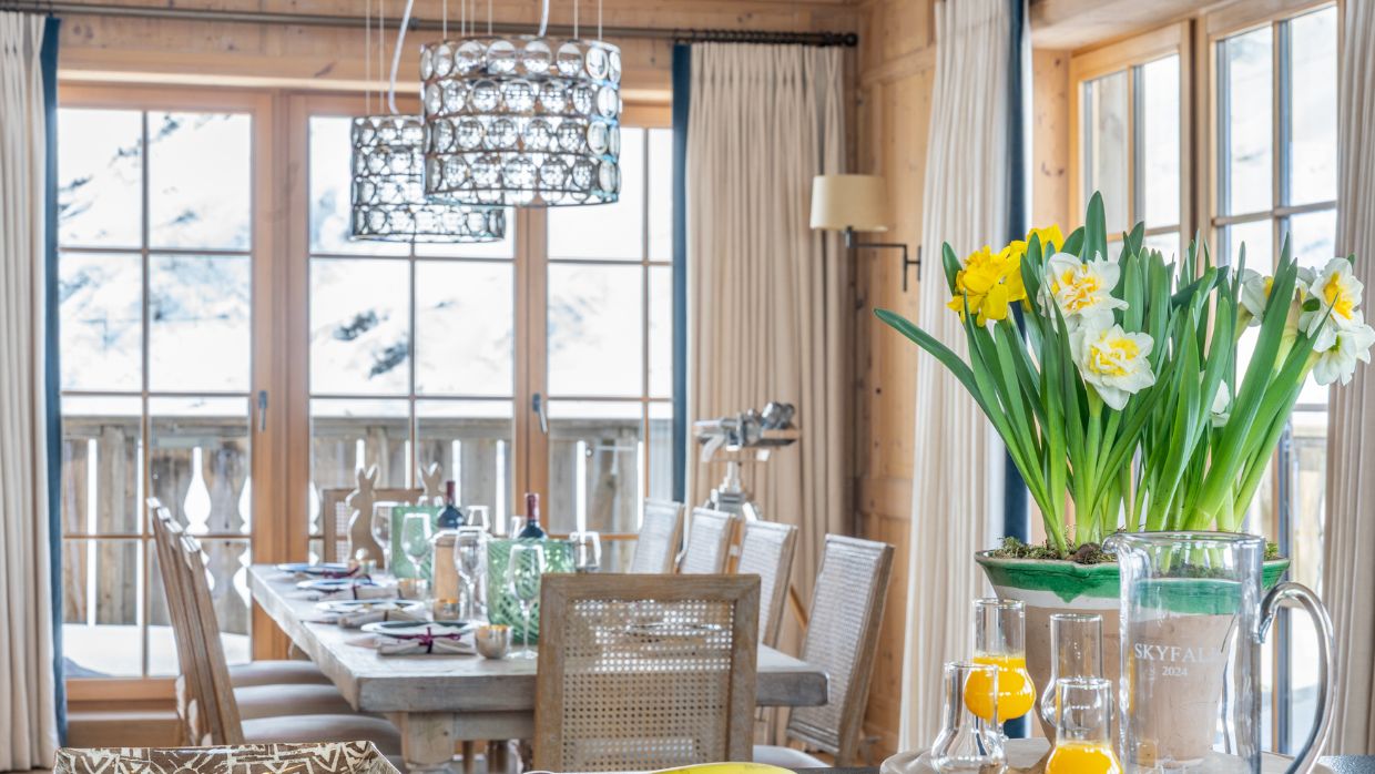 Luxury-Ski-Chalet-Verbier-Skyfall-Penthouse-OSC-Dining.jpg
