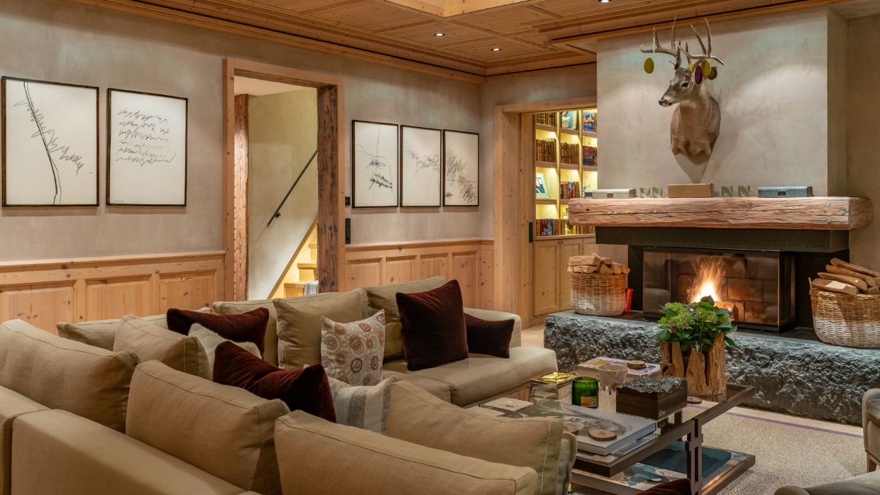 Luxury-Ski-Chalet-Verbier-Skyfall-Penthouse-OSC-Lounge.jpg