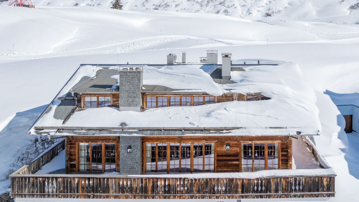Luxury-Ski-Chalet-Verbier-Skyfall-Penthouse-OSC-Chalet (2).jpg