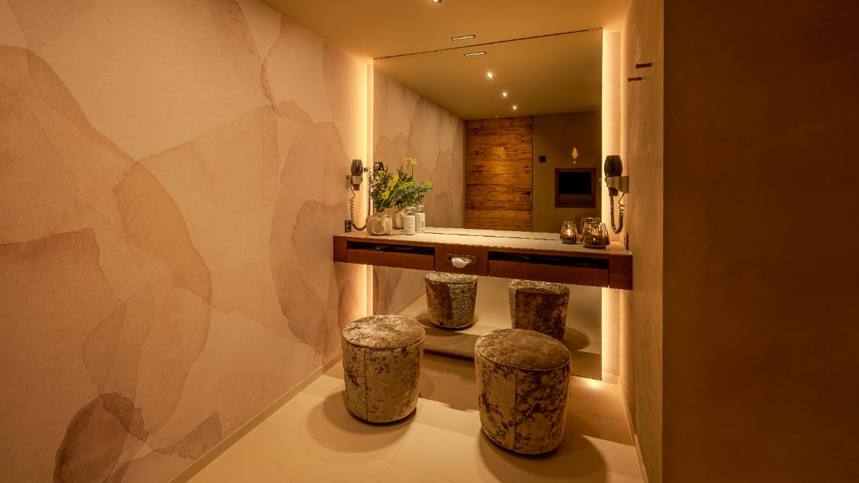 Luxury -hotel-Zermatterhof_OSCSpa (2).jpg