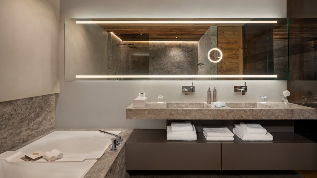 Luxury-Ski-Hotel-Lech-Severins-OSC-Bathroom (5).jpg