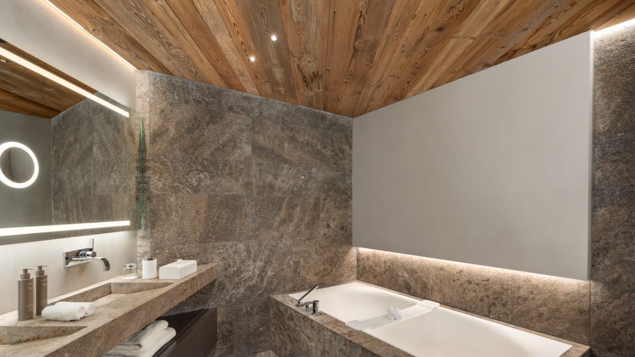 Luxury-Ski-Hotel-Lech-Severins-OSC-Bathroom (6).jpg