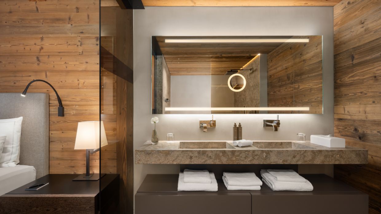Luxury-Ski-Hotel-Lech-Severins-OSC-Bedroom (5).jpg