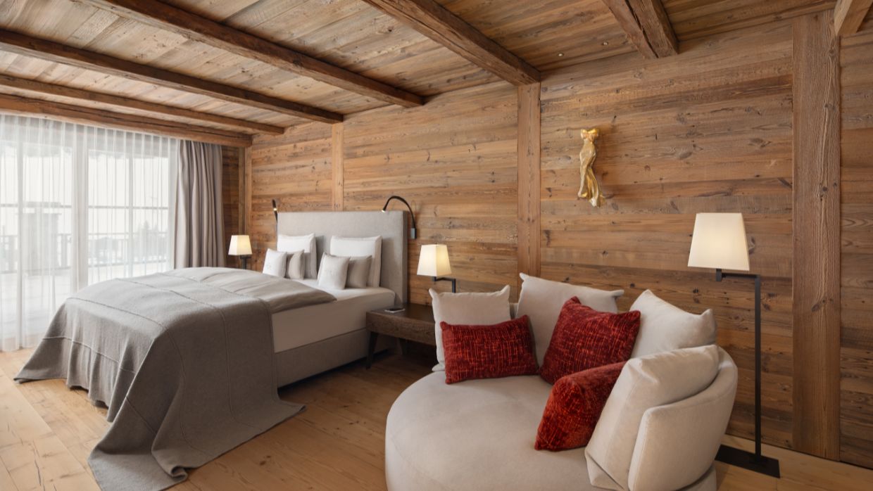 Luxury-Ski-Hotel-Lech-Severins-OSC-Bedroom (10).jpg