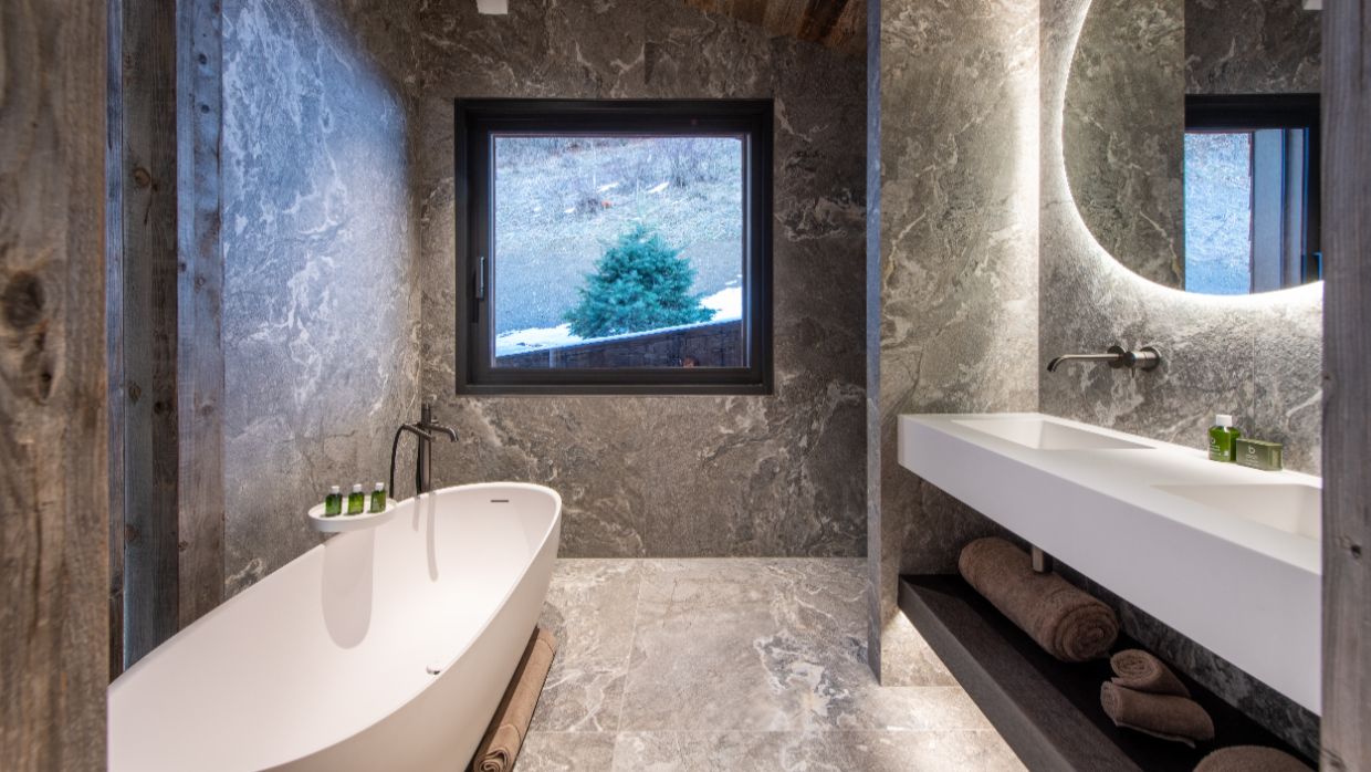 Luxury-Ski-Chalet-Morzine-Chalet-Bisou-OSC -Bathroom (2).jpg