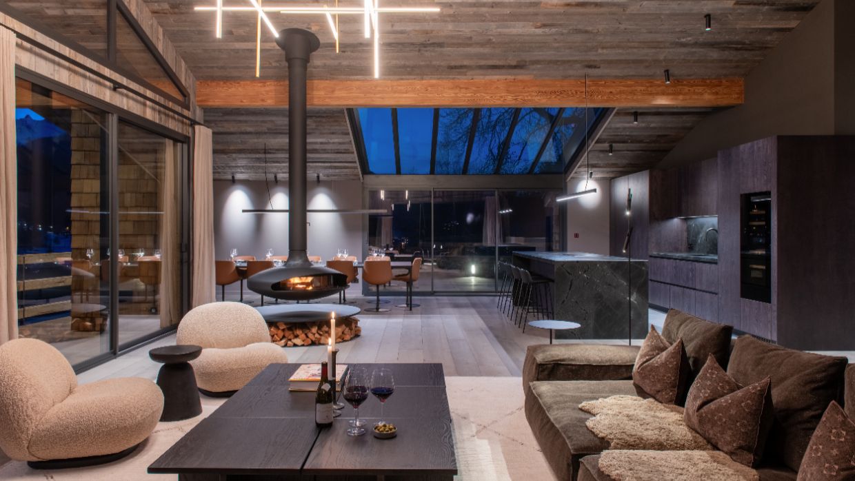 Luxury-Ski-Chalet-Morzine-Chalet-Bisou-OSC -Lounge (7).jpg