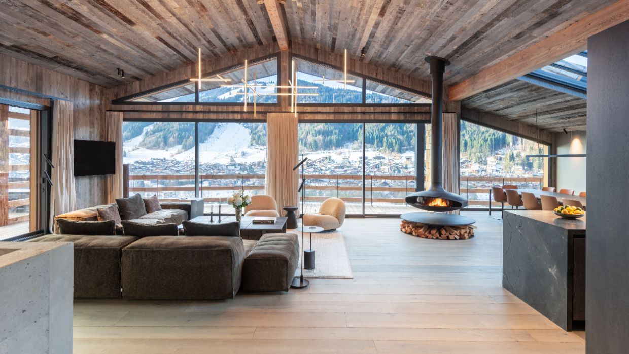 Luxury-Ski-Chalet-Morzine-Chalet-Bisou-OSC -Lounge (10).jpg