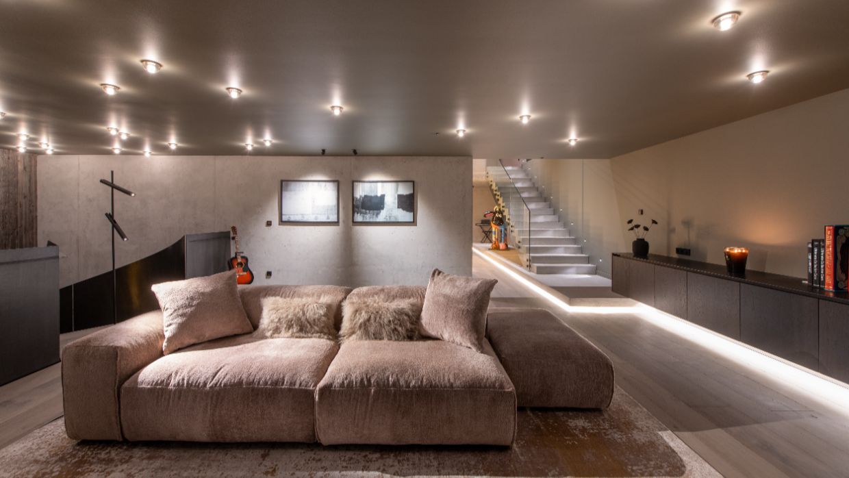 Luxury-Ski-Chalet-Morzine-Chalet-Bisou-OSC -Seating.jpg
