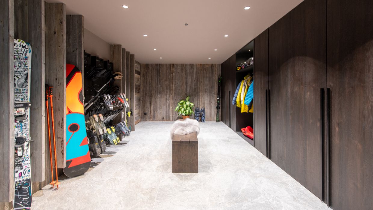 Luxury-Ski-Chalet-Morzine-Chalet-Bisou-OSC -Ski Room.jpg