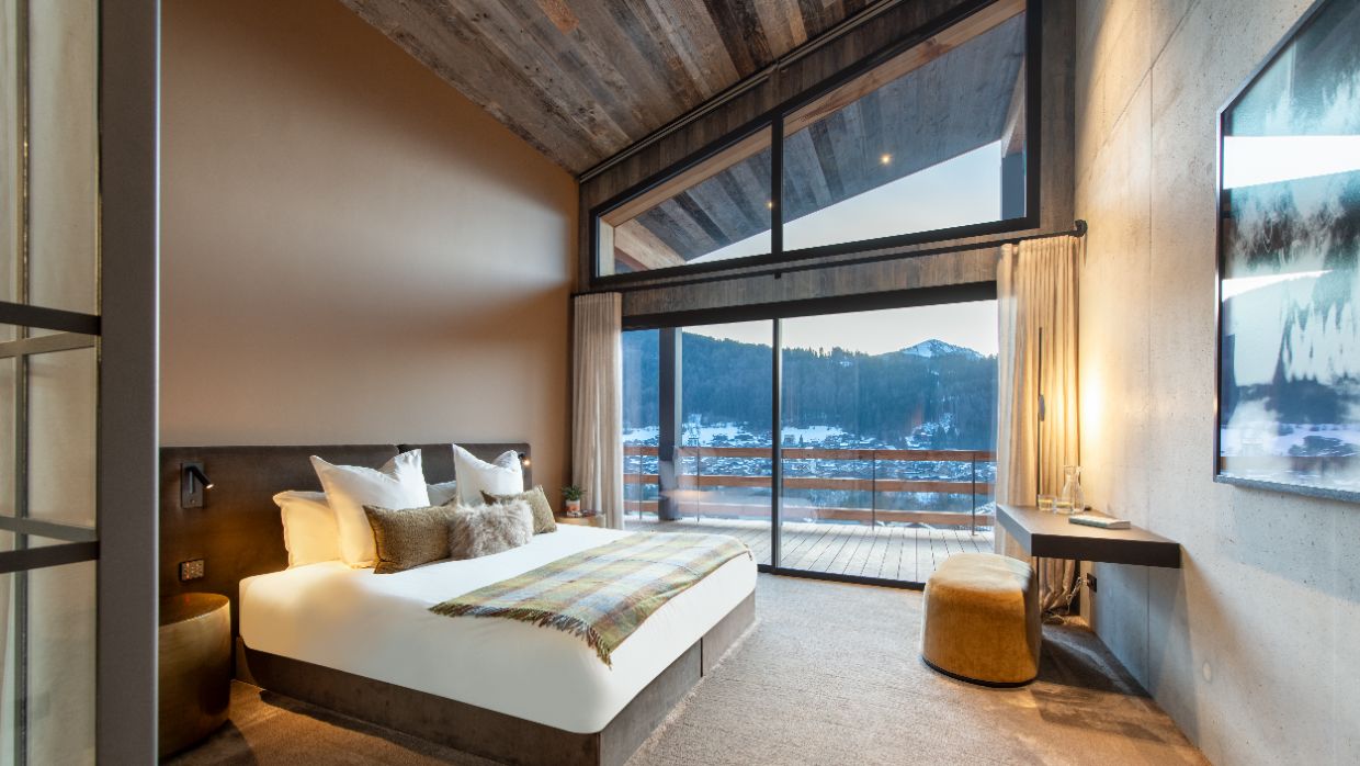 Luxury-Ski-Chalet-Morzine-Chalet-Bisou-OSC-Bedroom (2).jpg