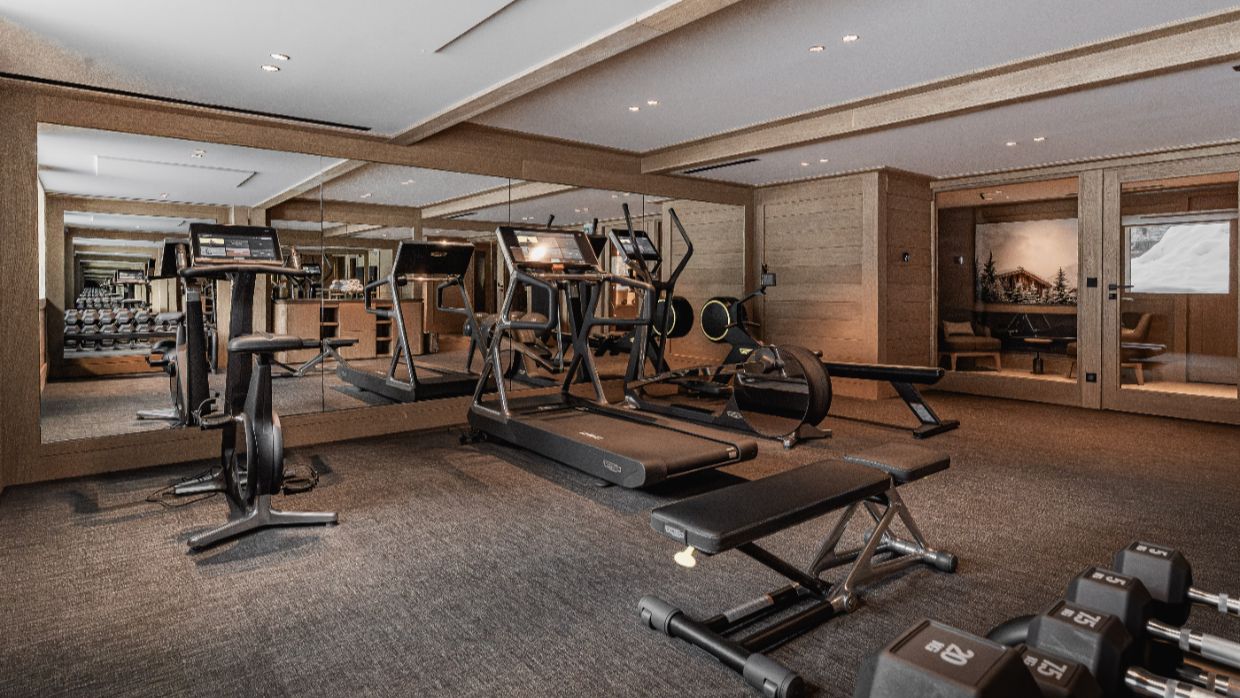 Luxury-Ski-Chalet-Le CINQ-OSC-Gym.jpg