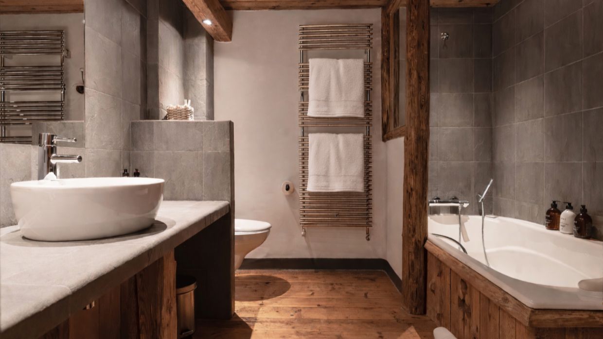 Luxury-Ski-Chalet-Le Alice-OSC-Bathroom (7).jpg