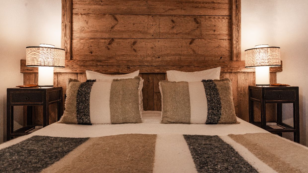 Luxury-Ski-Chalet-Le Alice-OSC-Bedroom (7).jpg