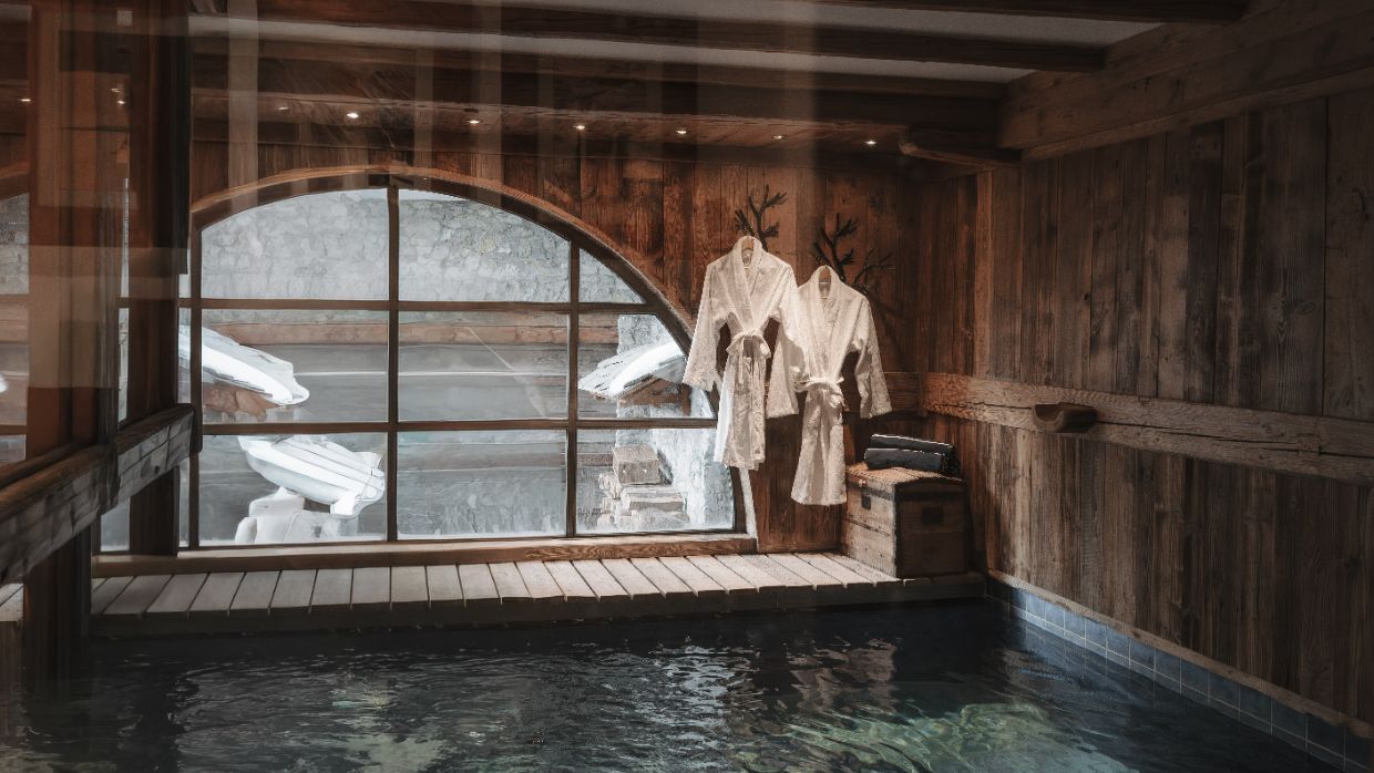 Luxury-Ski-Chalet-Le Alice-OSC-Pool (2).jpg
