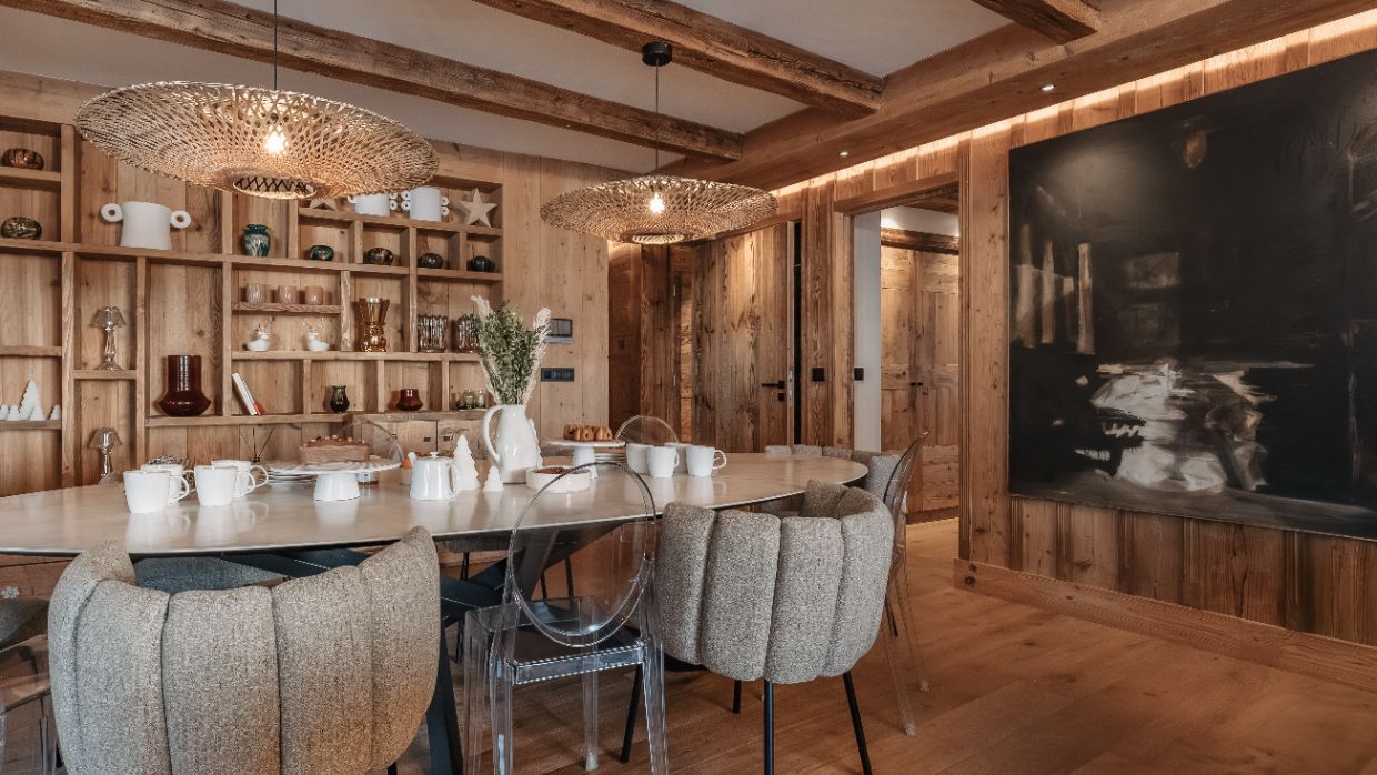 Luxury-Ski-Chalet-Le-Best -View-OSC-Dining (2).jpg