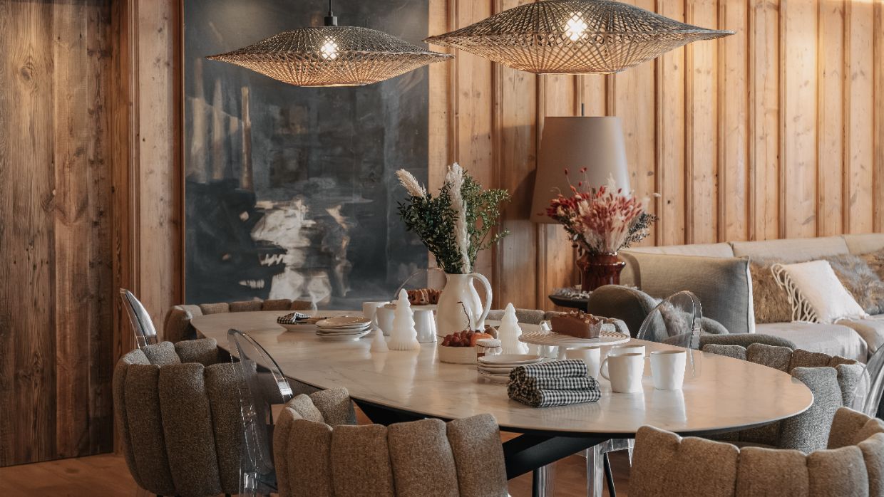 Luxury-Ski-Chalet-Le-Best -View-OSC-Dining.jpg