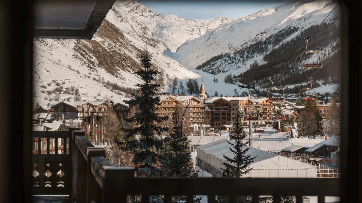 Luxury-Ski-Chalet-Le-Best -View-OSC-View.jpg