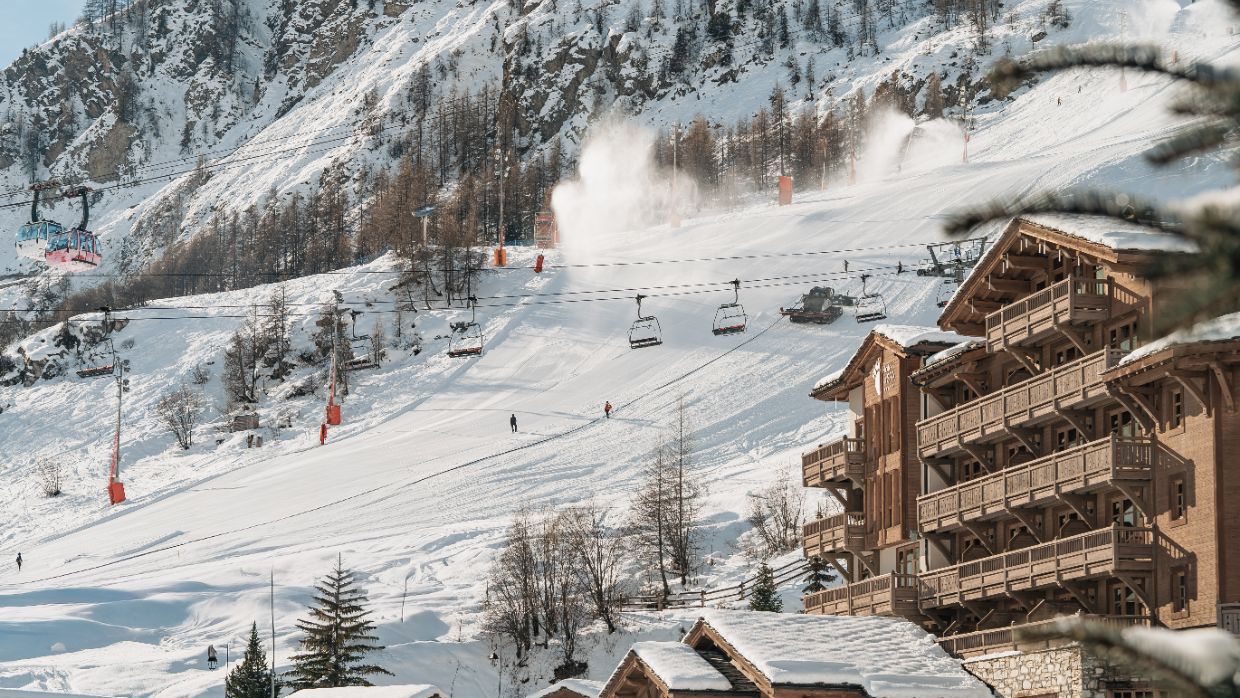 Luxury-Ski-Chalet-Vald'Isere-La Face-OSC-Chalet.jpg