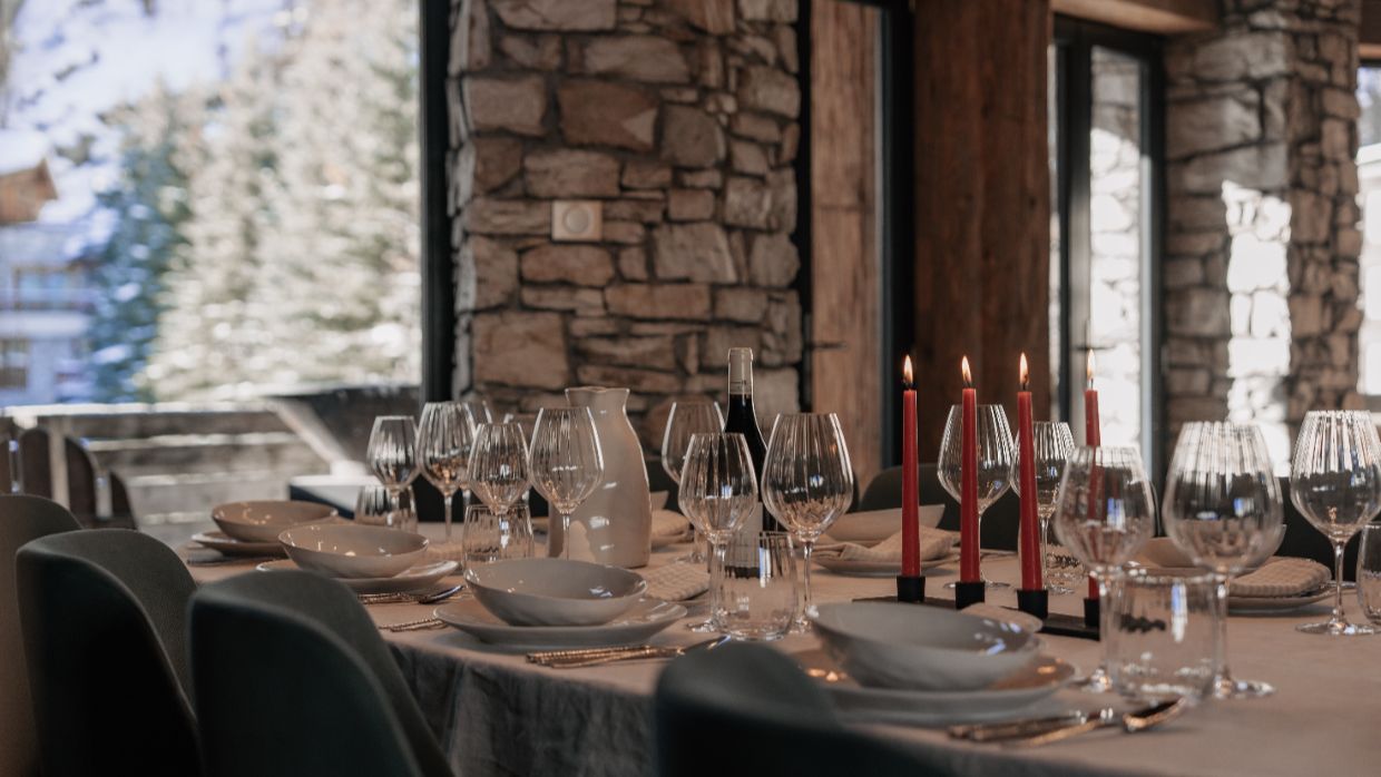 Luxury-Ski-Chalet-Vald'Isere-La Face-OSC-Dining (3).jpg
