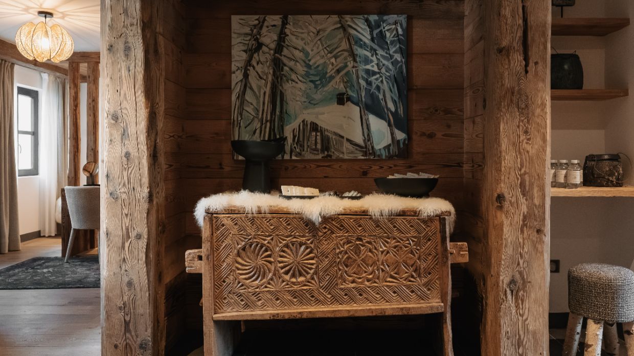 Luxury-Ski-Chalet-Vald'Isere-La Face-OSC-Hall.jpg