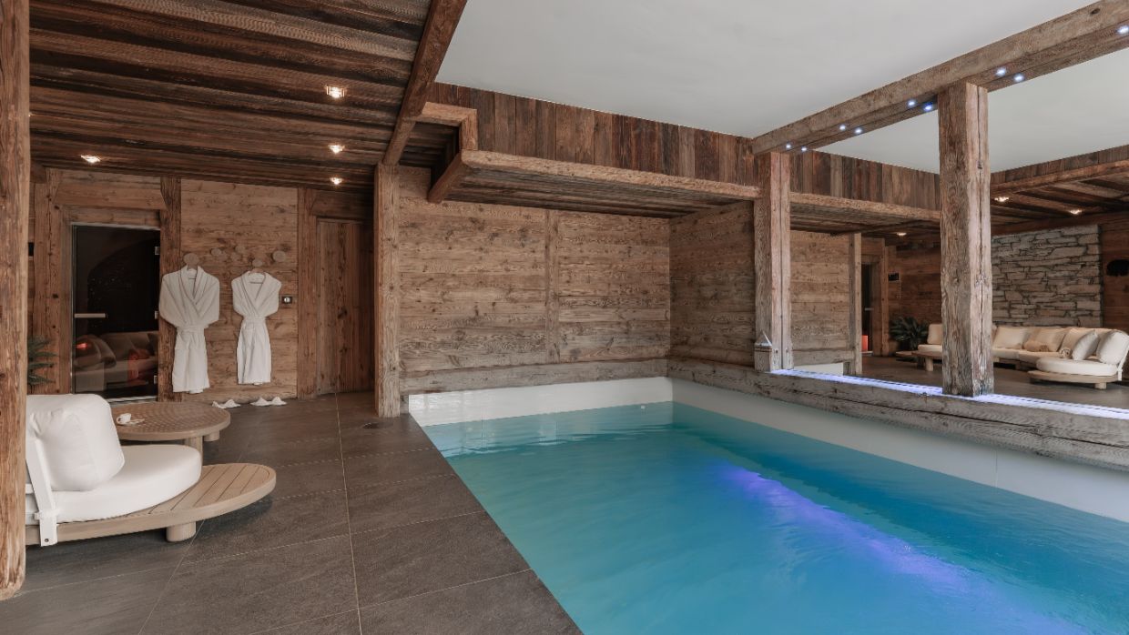 Luxury-Ski-Chalet-Vald'Isere-La Face-OSC-Pool (1).jpg