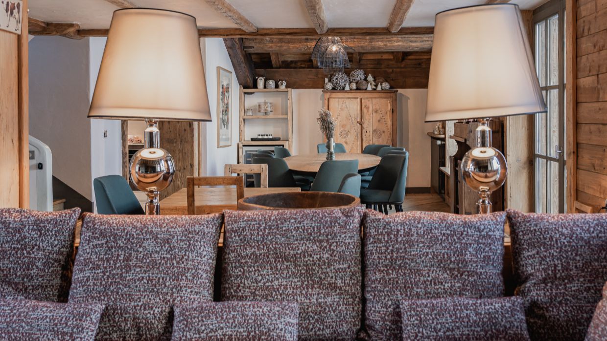 Luxury-Ski-Chalet-Val d'Isere-LeMarie-OSC-Dining.jpg