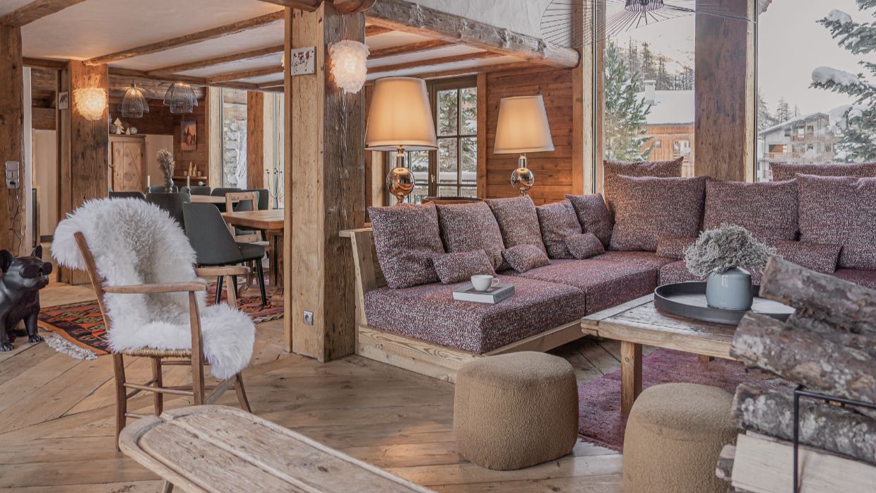 Luxury-Ski-Chalet-Val d'Isere-LeMarie-OSC-Living (2).jpg